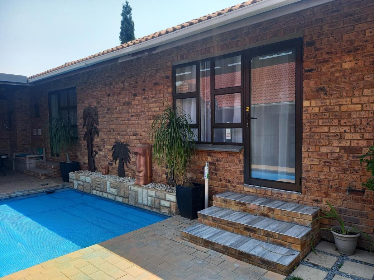 Meadows Guesthouse Germiston Exterior photo